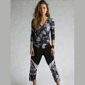 Balance Collection Cropped Printed Leggings